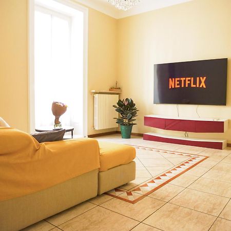 Wonderful Downtown Apartment-Hd Netflix, King-Size Bed, Two Minutes' Walk From Metro Мілан Екстер'єр фото