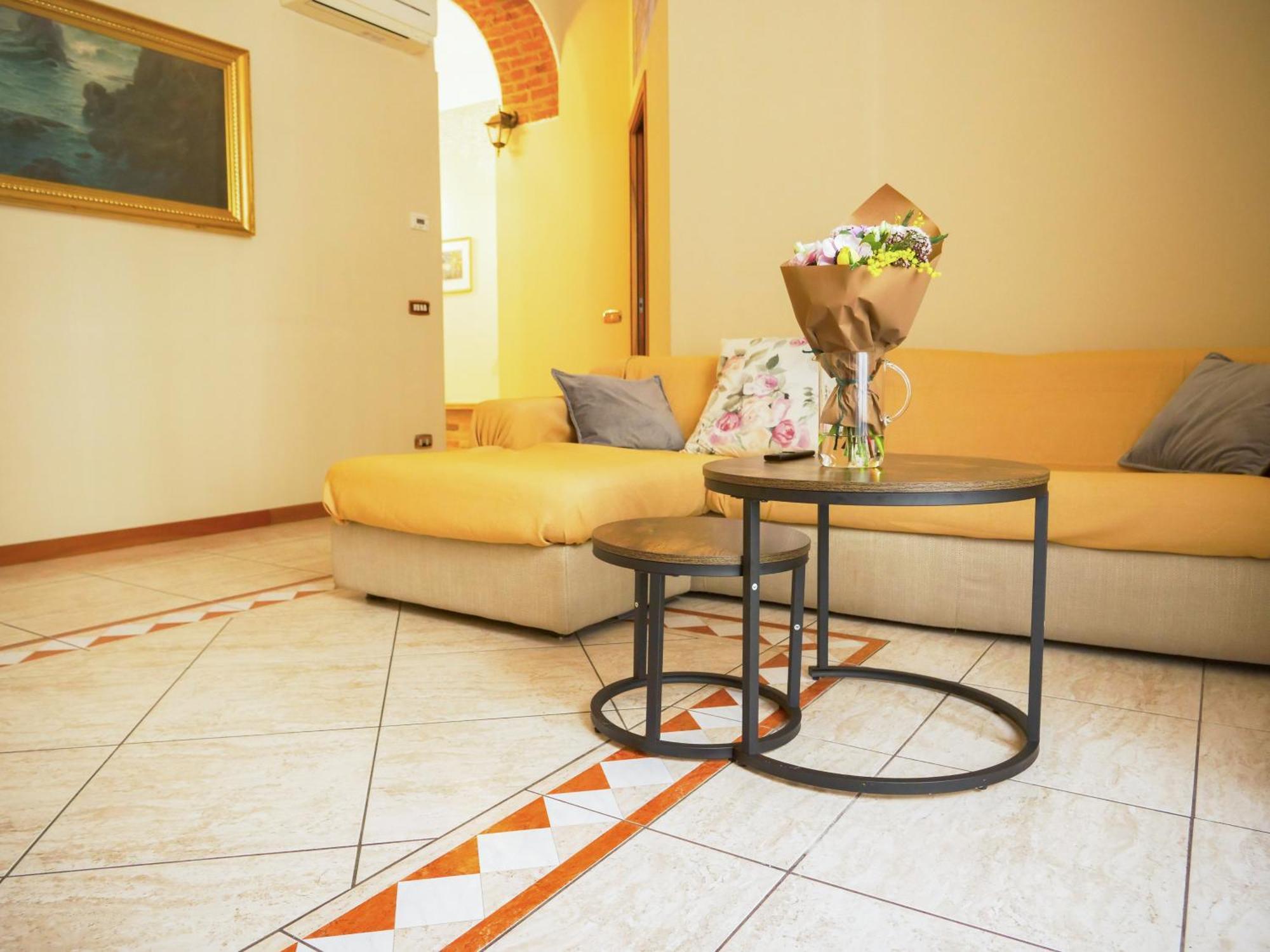 Wonderful Downtown Apartment-Hd Netflix, King-Size Bed, Two Minutes' Walk From Metro Мілан Екстер'єр фото
