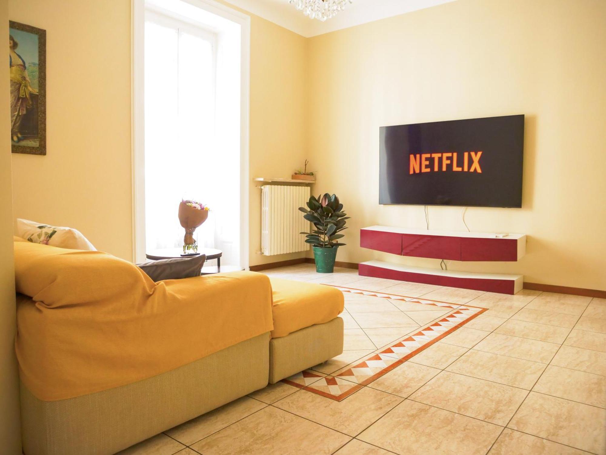 Wonderful Downtown Apartment-Hd Netflix, King-Size Bed, Two Minutes' Walk From Metro Мілан Екстер'єр фото